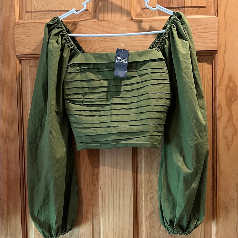 NWT Abercrombie & Fitch Olive Green Puff Sleeve Blouse